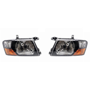 Фары Митсубиси Паджеро Mitsubishi Pajero 3 (1999-2002) комплект 2 штуки левая и правая TYC высокое качество
